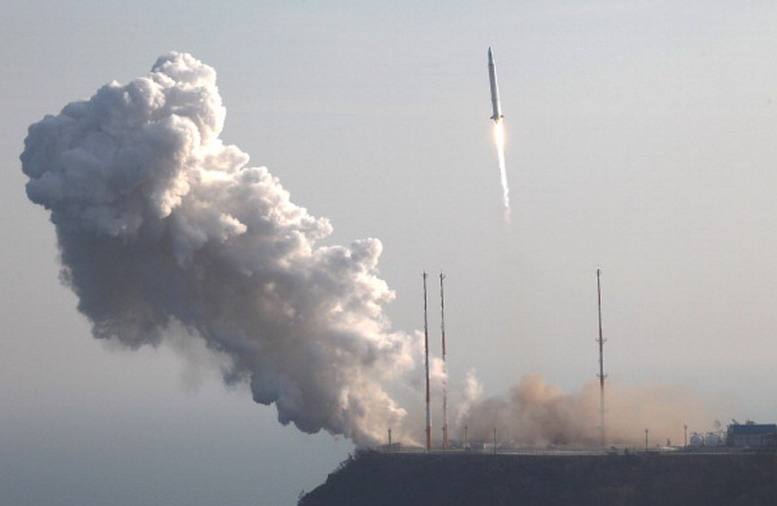 South Korea Launch Space Rocket Naro (KSLV-1)