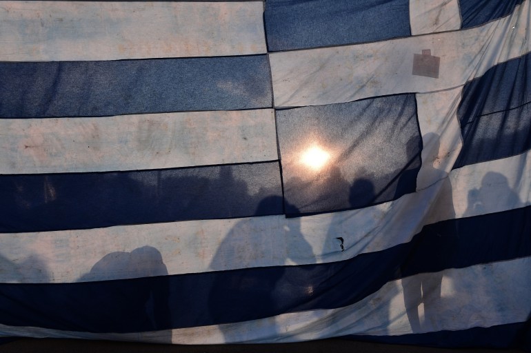 «Salviamo la Grecia con il crowdfunding»