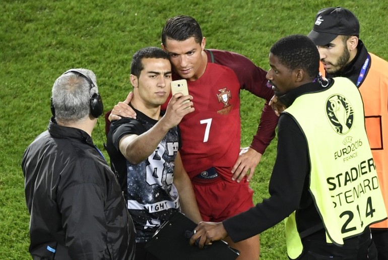 Cristiano Ronaldo, che fine ha fatto il selfie con l’invasore