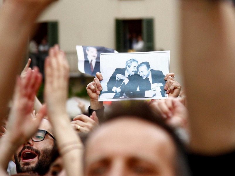 Berlusconi, manifestazione a Brescia contro la magistratura