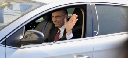 Enrico Letta arriva al Quirinale per colloquio con Napolitano