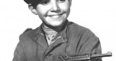 Scotty Beckett - La star di Simpatiche canaglie è morto nel 1968 per un'overdose di barbiturici. Aveva 38 anni