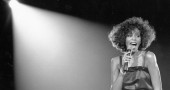 Whitney Houston - La cantante è stata trovata senza vita nella sua camera d'albergo. Era il'11 febbraio 2012. Aveva 48 anni.