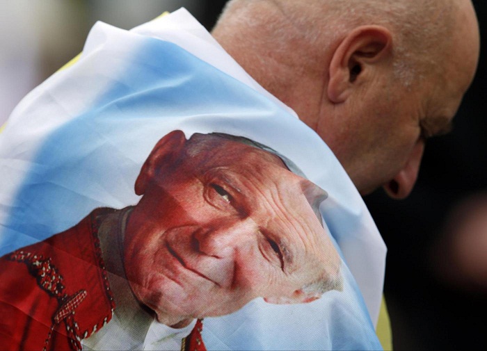 Canonizzazione Papi: Giovanni Paolo II e Giovanni XXIII santi, la cerimonia