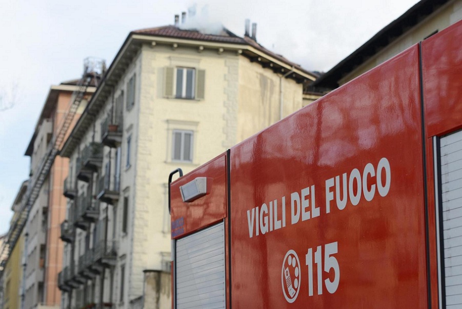 Torino, incendio in palazzo storico in corso Regina Margherita