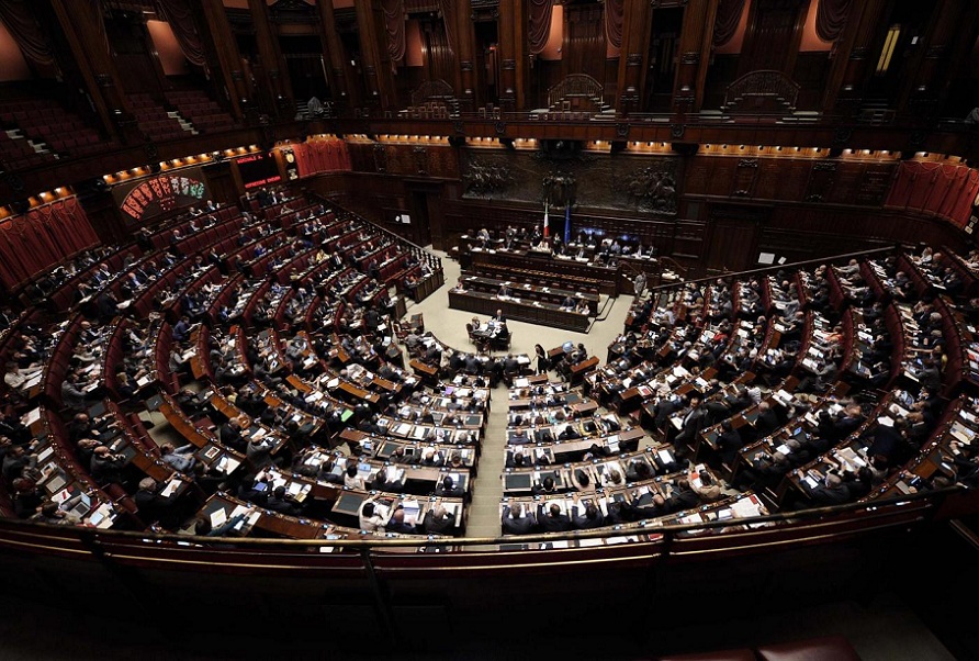 Le proposte di legge pi assurde del parlamento for Nascita del parlamento italiano
