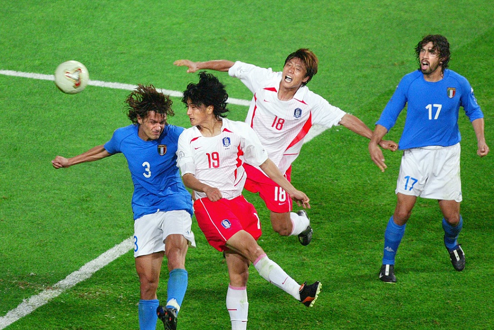 South Korean midfielder Ahn Jung-hwan (2nd L) head