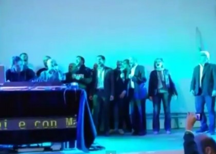Salvini sul palco insieme a Roberto Maroni e al candidato Alan Fabbri