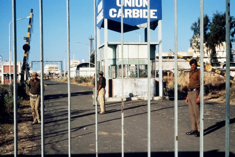 Soldiers guard the entrance of Union Car