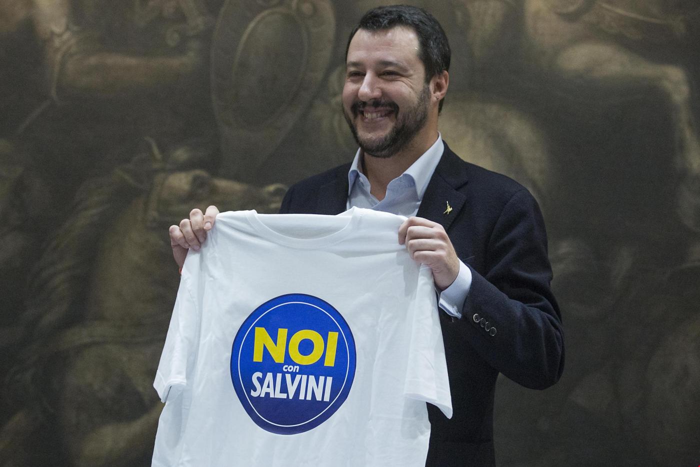 Matteo Salvini presenta il nuovo simbolo per il sud Italia