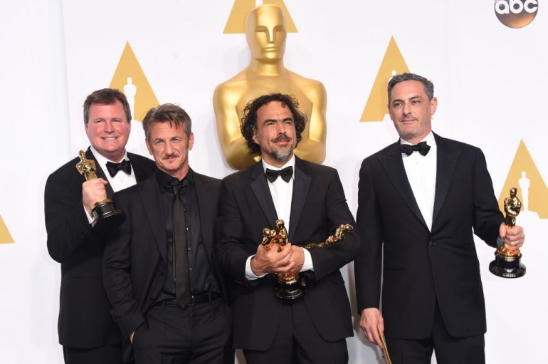 Producer James W. Skotchdopole, actor Sean Penn, producer/director Alejandro G. Inarritu, winner of Best Original Screenplay, Best Director, and Best Motion Picture, for 'Birdman' and producer John Lesher pose in the press room during the 87th Annual Academy Awards at Loews Hollywood Hotel on February 22, 2015 in Hollywood, California. (Photo by Jason Merritt/Getty Images)