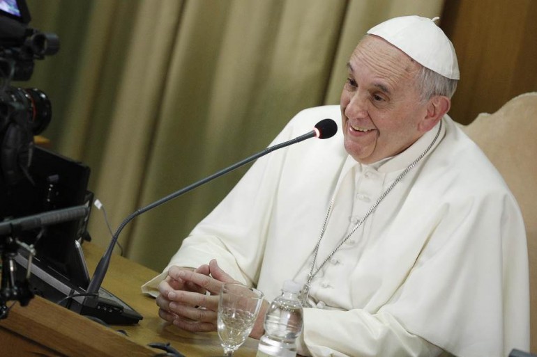 sinodo famiglia 2015 papa francesco sorriso