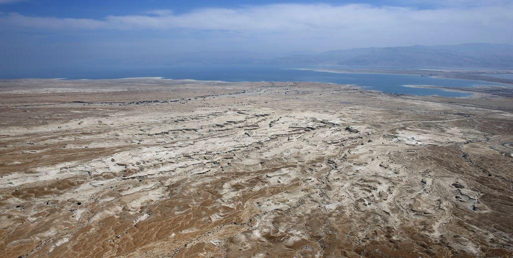 Il Mar Morto visto dalla fortezza di Masada (Photo credit  THOMAS COEX/AFP/Getty Images)