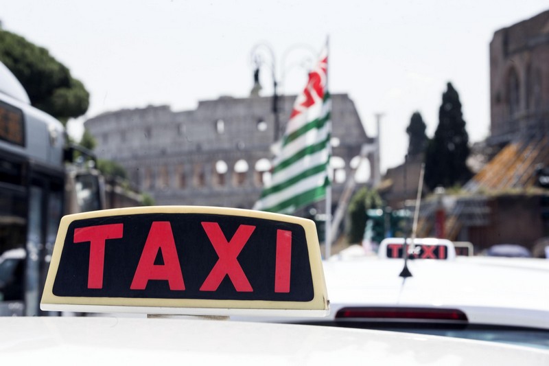 Manifestazione Taxi Roma 26 gennaio