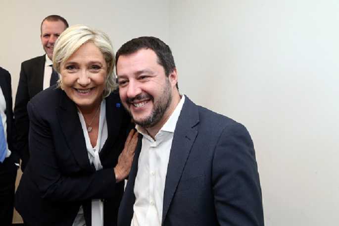 Salvini e la cena di Natale da 13.500 euro del gruppo all’Europarlamento con Marine Le Pen