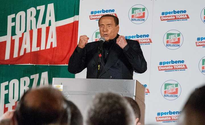 Berlusconi è stato riabilitato, ora si può candidare