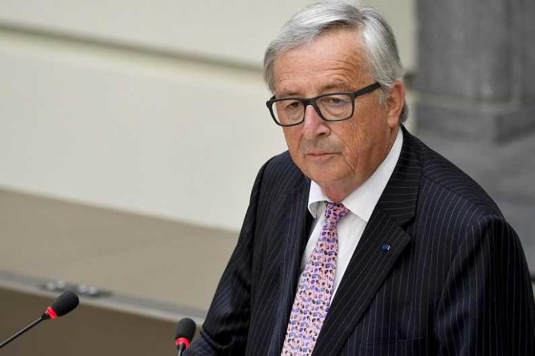 Juncker precisa che le sue parole sugli italiani troppo corrotti e poco lavoratori si riferivano ai problemi del Sud
